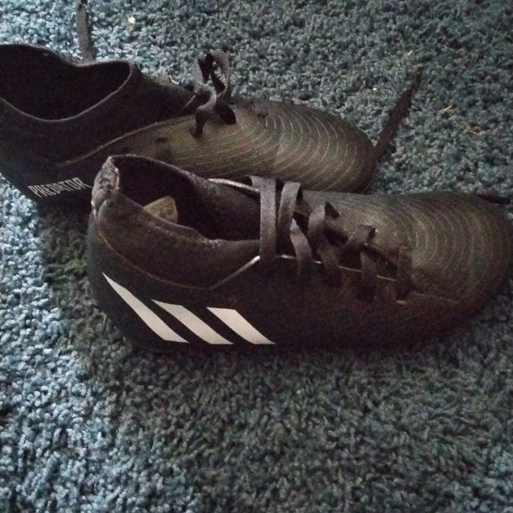 Adidas Black Predator Edge.4 Flexible Ground Soccer Cleats Kids size 13k